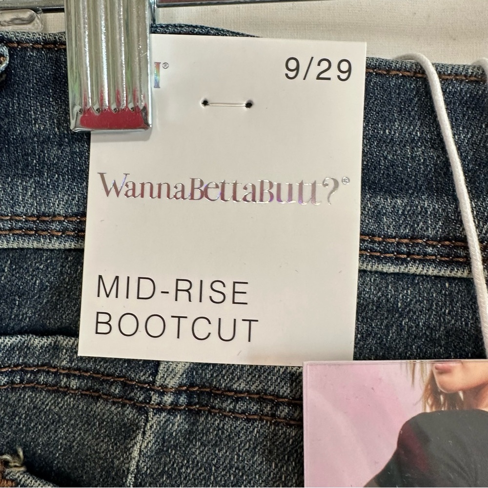 YMI Womens WannaBettaButt Mid-Rise Bootcut Denim Jeans 9/29 - Picture 9 of 10